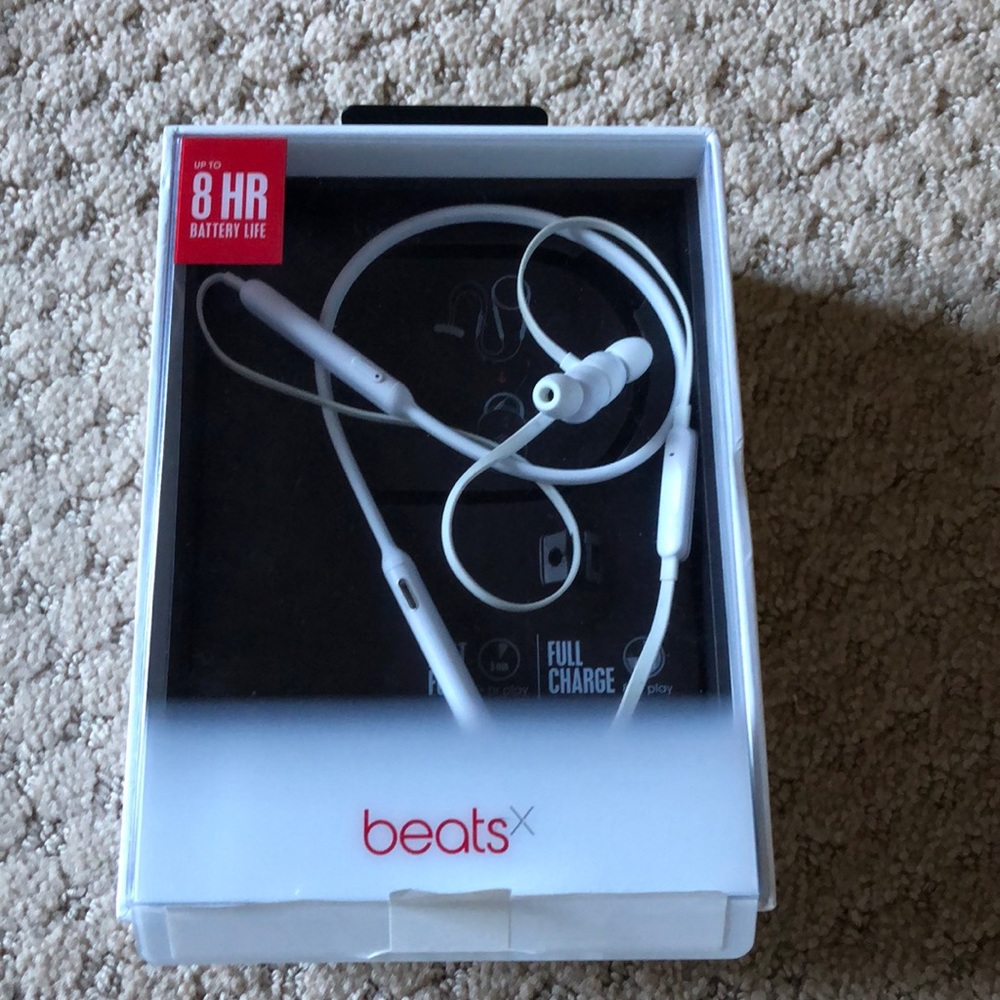 Wireless earphones